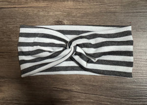 Gray/White Ribbed Stripes